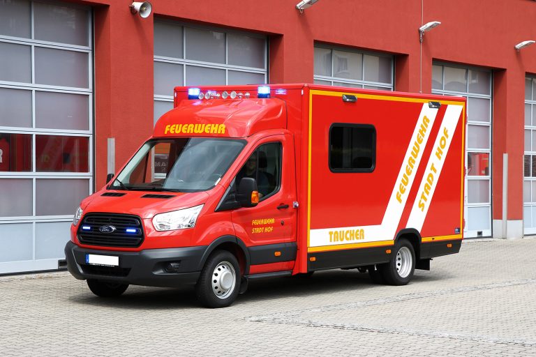 Gerätewagen für Taucheinsätze als Sonderbau-Referenz für RKB-BOS Fahrzeuge